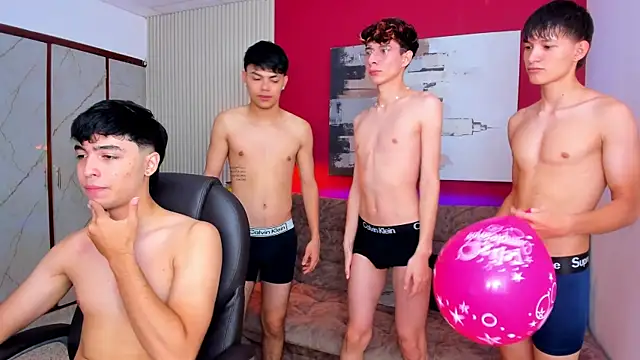 Snapshot of Hot_GuysW chatting on 2, 7, 2026 Hot GuysW online show from 2, 7, 2026