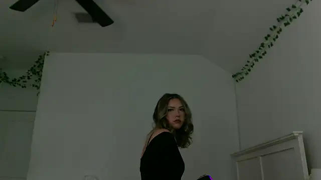 Snapshot of juicyxi chatting on 9, 6, 2026 juicyxi online show from 9, 6, 2026