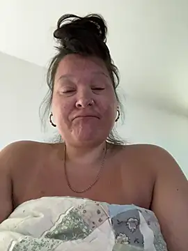 Snapshot of NUTTERBUTTA chatting on 28, 6, 2026 NUTTERBUTTA online show from 28, 6, 2026