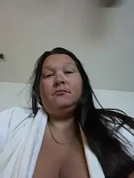 Snapshot of NUTTERBUTTA chatting on 11, 7, 2026 NUTTERBUTTA online show from 11, 7, 2026
