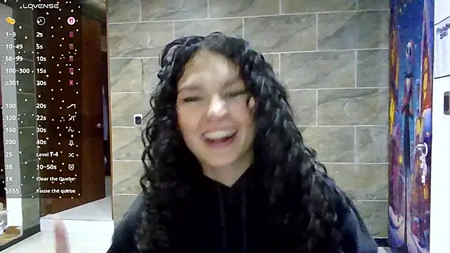 Snapshot of Diamond_Curls chatting on 27, 7, 2026 Diamond Curls online show from 27, 7, 2026