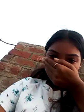 Snapshot of Love18-26cupple chatting on 10, 7, 2026 Love18-26cupple online show from 10, 7, 2026
