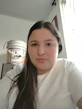 Snapshot of KatBennett chatting on 17, 7, 2026 KatBennett online show from 17, 7, 2026