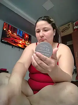 Snapshot of KatBennett chatting on 19, 7, 2026 KatBennett online show from 19, 7, 2026