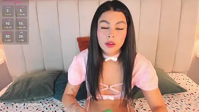 Kylie Mckenzie online show from 25, 7, 2026