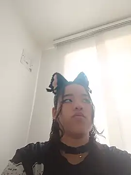 shayra alina online show from 9, 8, 2026
