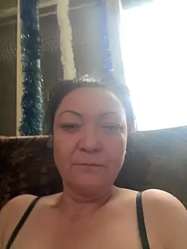 hotsweetiecandy2 online show from 18, 6, 2026