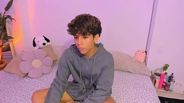 Snapshot of Samy_Twink chatting on 21, 6, 2026 Samy Twink online show from 21, 6, 2026