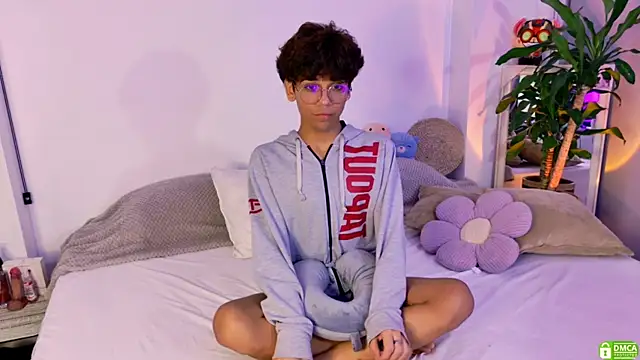 Snapshot of Samy_Twink chatting on 29, 6, 2026 Samy Twink online show from 29, 6, 2026