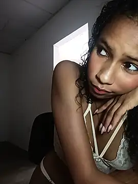 Snapshot of AlmaDream chatting on 7, 8, 2026 AlmaDream online show from 7, 8, 2026