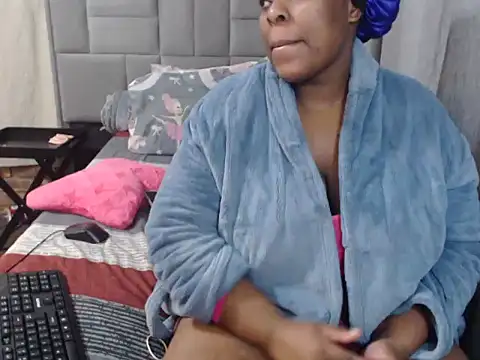 Snapshot of Wifey_Amanda chatting on 7, 7, 2026 Wifey Amanda online show from 7, 7, 2026