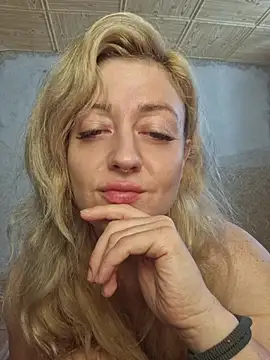 Amber-Blaze online show from 28, 7, 2026