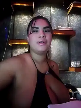 Snapshot of Camila_hott_11 chatting on 10, 7, 2026 Camila hott 11 online show from 10, 7, 2026