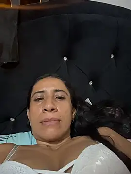 Snapshot of paolaqueenxx chatting on 14, 6, 2026 paolaqueenxx online show from 14, 6, 2026