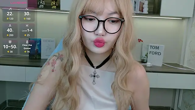 Snapshot of sakuraclover chatting on 28, 6, 2026 sakuraclover online show from 28, 6, 2026