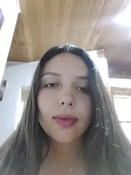Snapshot of Bella_Karoline chatting on 7, 7, 2026 Bella Karoline online show from 7, 7, 2026