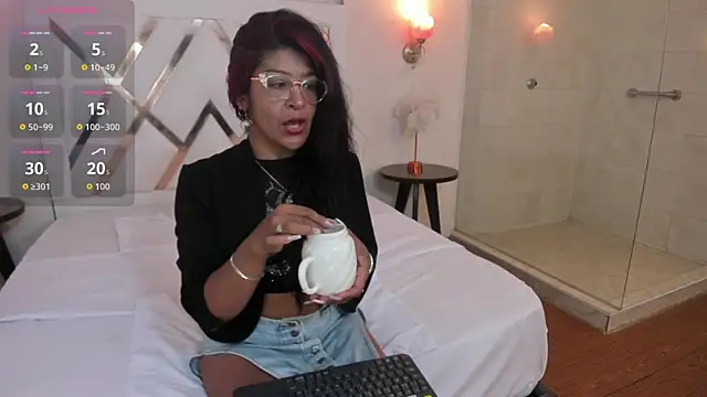Snapshot of Sky_Collins_ chatting on 29, 7, 2026 Sky Collins online show from 29, 7, 2026