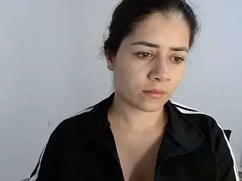 Luna zoe online show from 8, 7, 2026