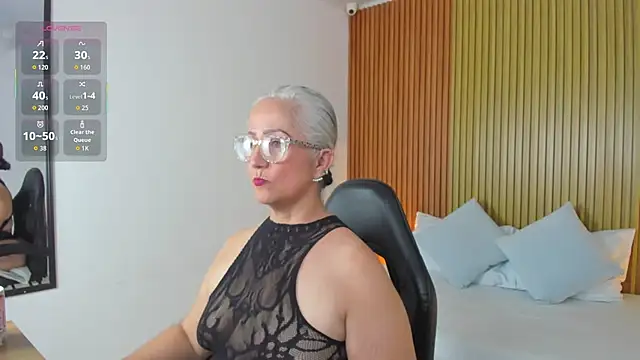 Snapshot of catalina_villan chatting on 8, 8, 2026 catalina villan online show from 8, 8, 2026