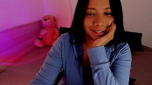 NicolePasqualott online show from 24, 11, 2025