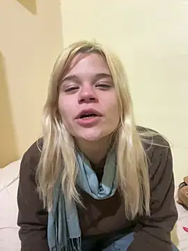 Snapshot of lolitacoreee chatting on 2, 7, 2026 lolitacoreee online show from 2, 7, 2026