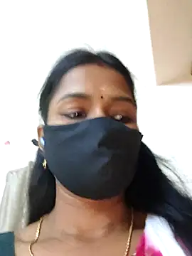 Snapshot of YALINITWO7_TAMIL chatting on 14, 7, 2026 YALINITWO7 TAMIL online show from 14, 7, 2026