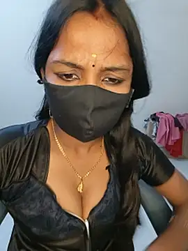 Snapshot of YALINITWO7_TAMIL chatting on 29, 7, 2026 YALINITWO7 TAMIL online show from 29, 7, 2026