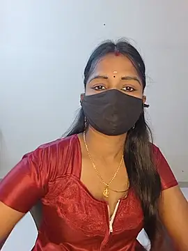 Snapshot of YALINITWO7_TAMIL chatting on 5, 8, 2026 YALINITWO7 TAMIL online show from 5, 8, 2026