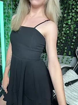 Snapshot of Eva_Kit chatting on 15, 7, 2026 Eva Kit online show from 15, 7, 2026