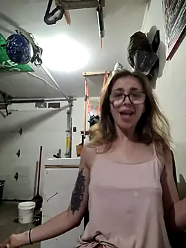 NeedyNina online show from 16, 7, 2026