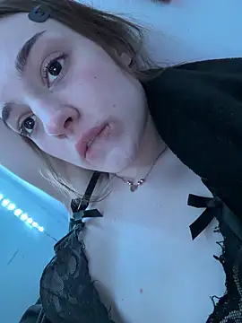 Snapshot of lliimmaaa chatting on 19, 6, 2026 lliimmaaa online show from 19, 6, 2026