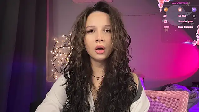 Snapshot of WeepyMoon chatting on 23, 7, 2026 WeepyMoon online show from 23, 7, 2026