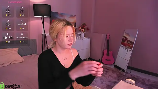 kikipeach online show from 14, 7, 2026