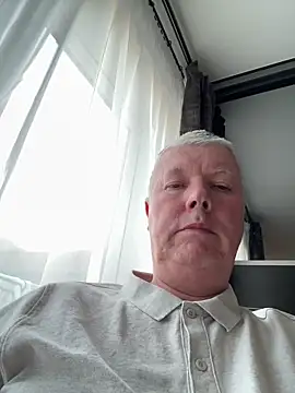 Snapshot of cumboy chatting on 6, 4, 2026 cumboy online show from 6, 4, 2026