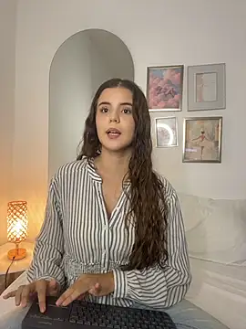 Snapshot of Isabellebotero chatting on 3, 7, 2026 Isabellebotero online show from 3, 7, 2026