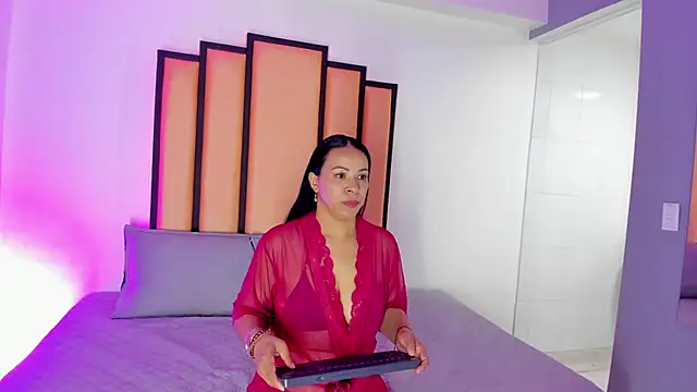 Snapshot of Iviaiko chatting on 25, 7, 2026 Iviaiko online show from 25, 7, 2026