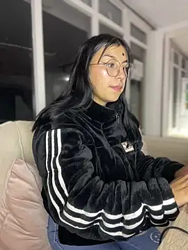 Snapshot of GabyLopez_Pink chatting on 1, 7, 2026 GabyLopez Pink online show from 1, 7, 2026