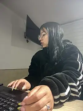 Snapshot of GabyLopez_Pink chatting on 31, 7, 2026 GabyLopez Pink online show from 31, 7, 2026