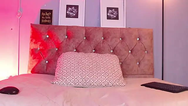 Snapshot of vivirouse chatting on 13, 7, 2026 vivirouse online show from 13, 7, 2026