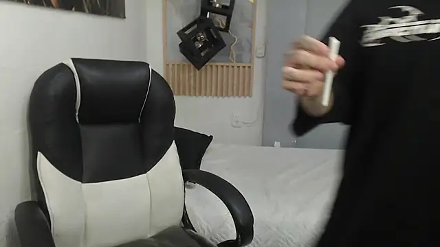 Cry thereal online show from 29, 6, 2026