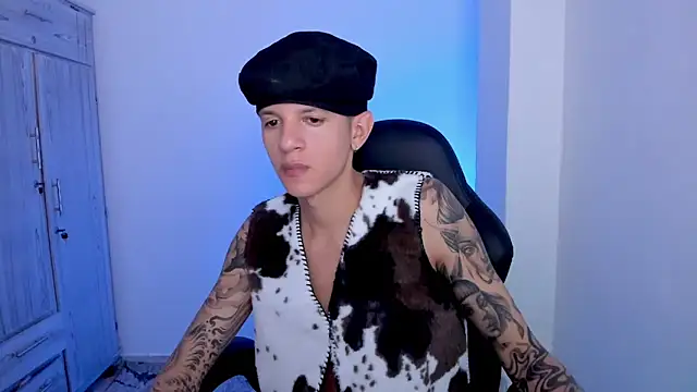 Snapshot of tylerrnova chatting on 1, 7, 2026 tylerrnova online show from 1, 7, 2026