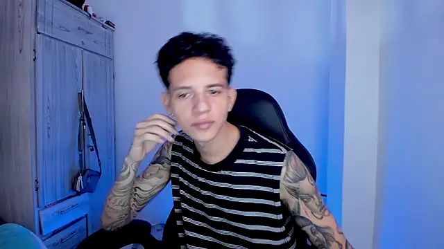 Snapshot of tylerrnova chatting on 7, 8, 2026 tylerrnova online show from 7, 8, 2026