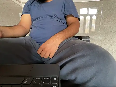 Snapshot of virginboyjammu chatting on 5, 8, 2026 virginboyjammu online show from 5, 8, 2026