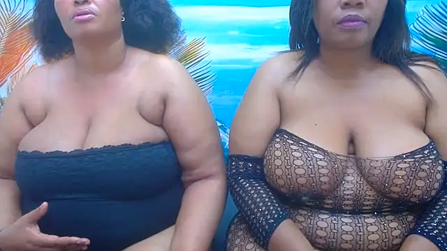 Snapshot of CURVYELEGANCExxx chatting on 5, 8, 2026 CURVYELEGANCExxx online show from 5, 8, 2026