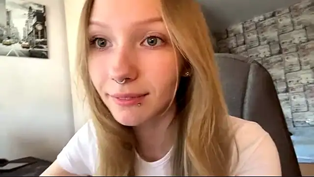 Snapshot of BivalentFalloff chatting on 20, 6, 2026 BivalentFalloff online show from 20, 6, 2026