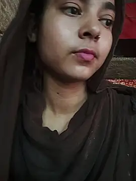 Snapshot of Simran_143 chatting on 27, 7, 2026 Simran 143 online show from 27, 7, 2026