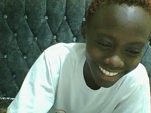 Snapshot of Tish_Leylah chatting on 17, 6, 2026 Tish Leylah online show from 17, 6, 2026