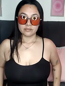 Snapshot of samm_curvy chatting on 28, 6, 2026 samm curvy online show from 28, 6, 2026
