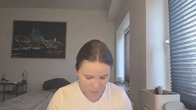 Snapshot of YevetteGord chatting on 22, 6, 2026 YevetteGord online show from 22, 6, 2026