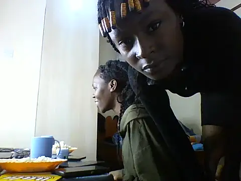freakyqueenB online show from 20, 6, 2026